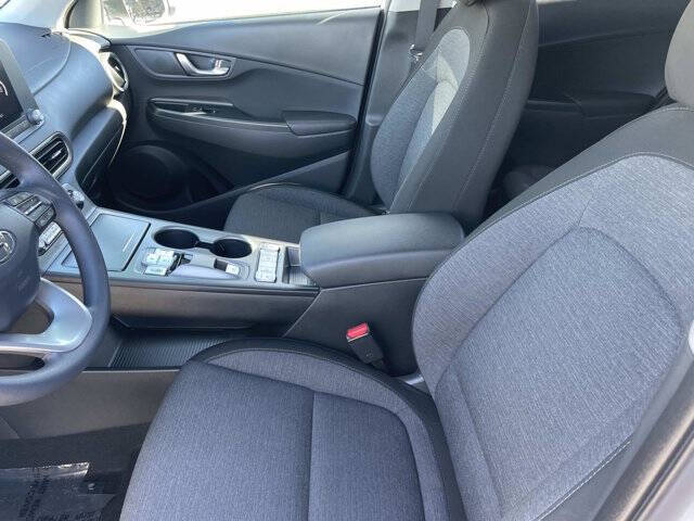 2023 Hyundai Kona Electric SE