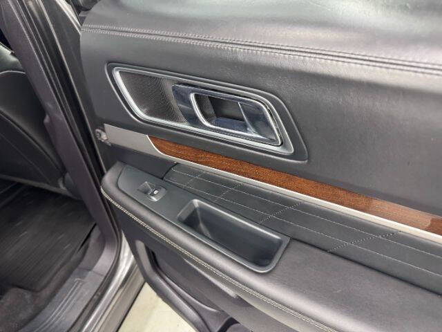 2018 Ford Explorer Platinum