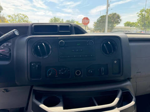 2014 Ford E-Series E-250