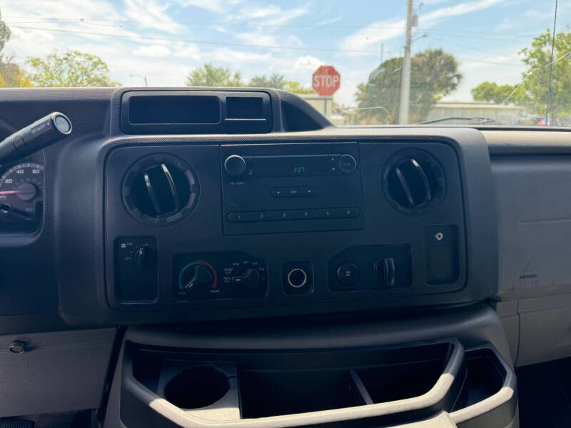 2014 Ford E-Series E-250