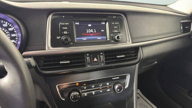 2017 Kia Optima LX
