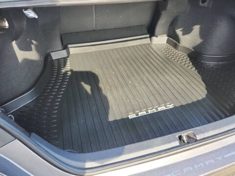 2021 Toyota Camry Hybrid LE