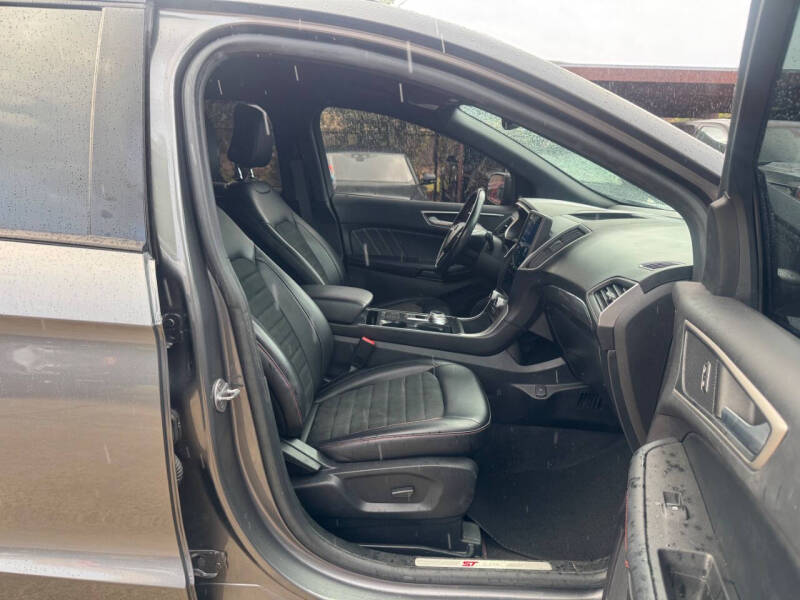 2021 Ford Edge ST-Line