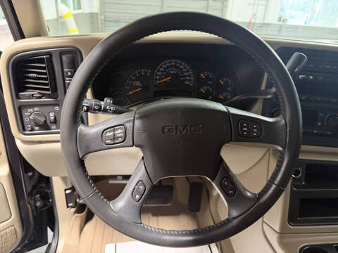 2005 GMC Yukon SLE