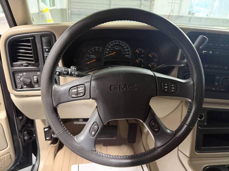 2005 GMC Yukon SLE