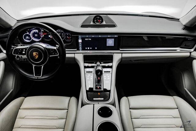 2018 Porsche Panamera Turbo Sport Turismo