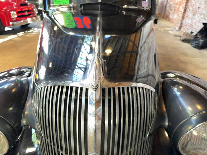 1936 Oldsmobile F-36