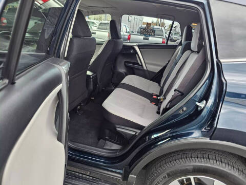 2017 Toyota RAV4 Hybrid XLE