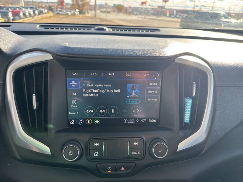 2024 GMC Terrain SLT