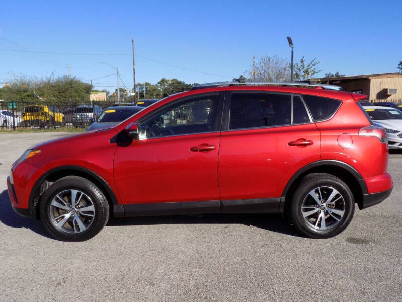 2017 Toyota RAV4 XLE