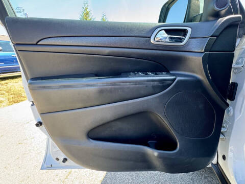 2017 Jeep Grand Cherokee Laredo