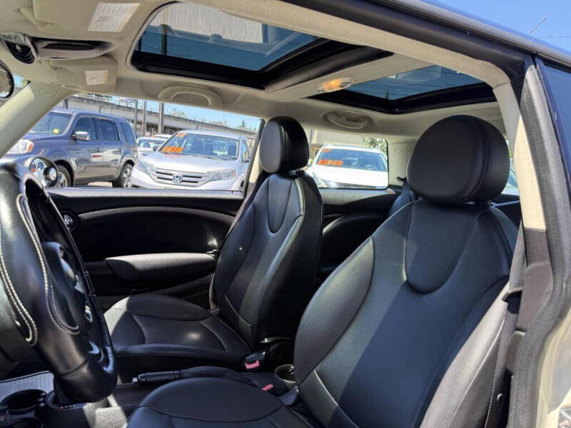 2013 MINI Hardtop Cooper