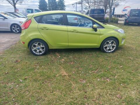 2011 Ford Fiesta for sale at Car Connection in Yorkville IL