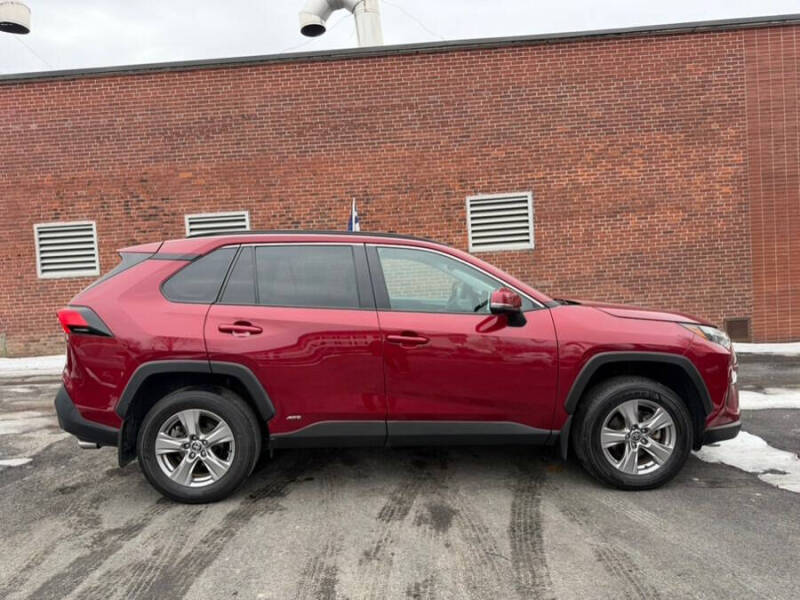 2023 Toyota RAV4 Hybrid XLE