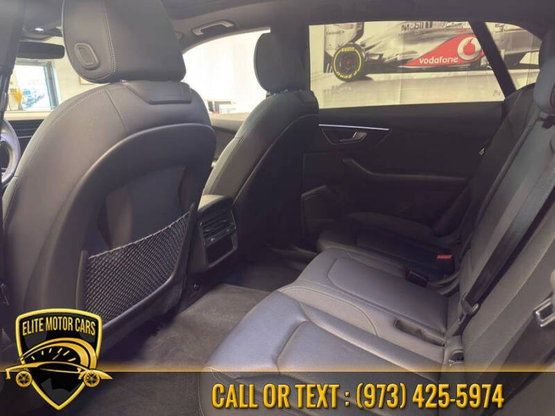 2021 Audi Q8 quattro Premium Plus 55 TFSI