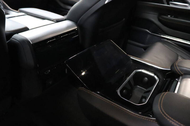 2023 Jeep Grand Wagoneer Series III