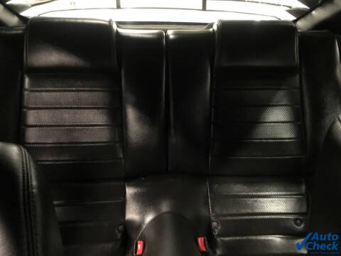 2005 Ford Mustang GT Deluxe