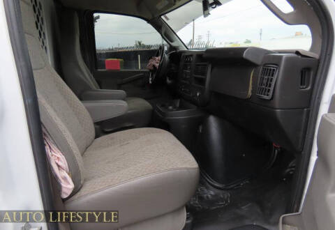 2023 GMC Savana 2500