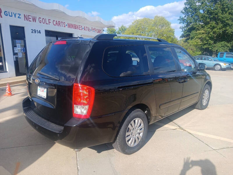 2012 Kia Sedona LX