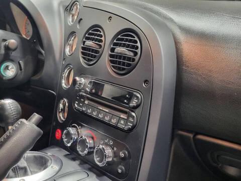 2005 Dodge Viper SRT-10