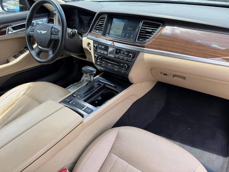 2018 Genesis G80