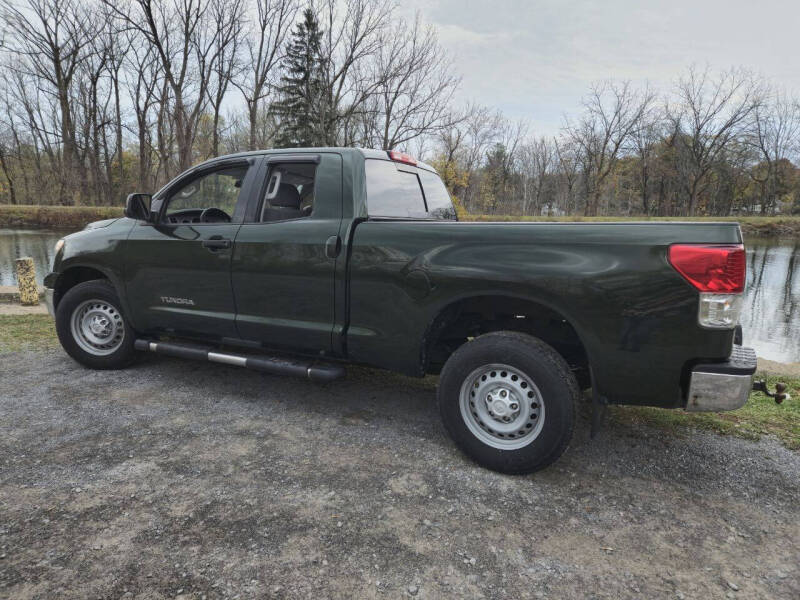 2011 Toyota Tundra Tundra Grade photo 5