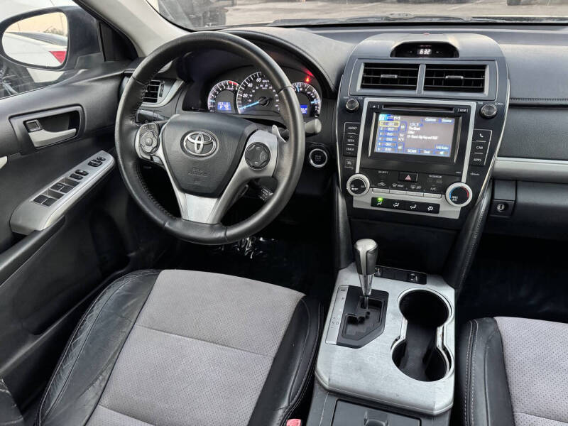 2012 Toyota Camry SE V6