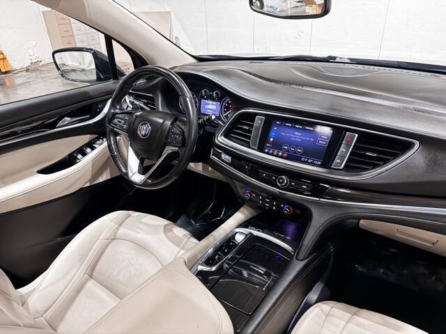 2022 Buick Enclave Essence