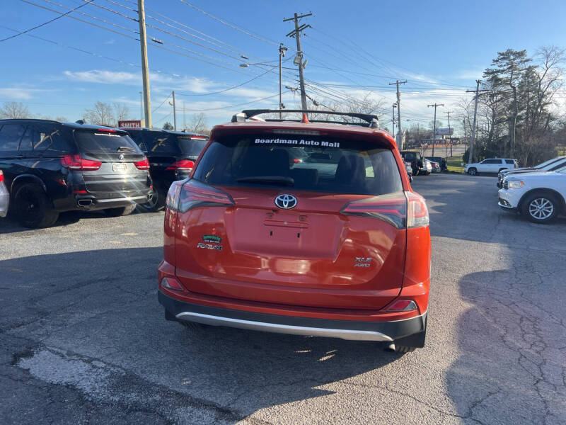 2016 Toyota RAV4 XLE photo 6