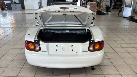 2000 Mazda MX-5 Miata