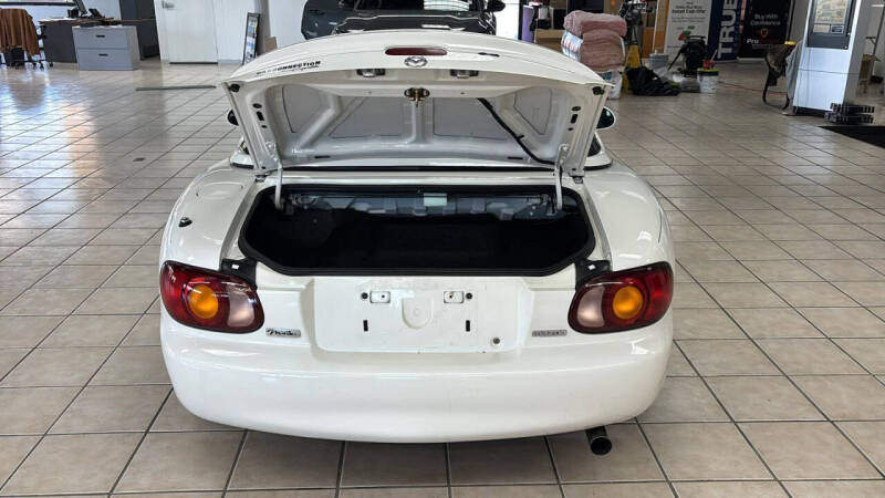 2000 Mazda MX-5 Miata