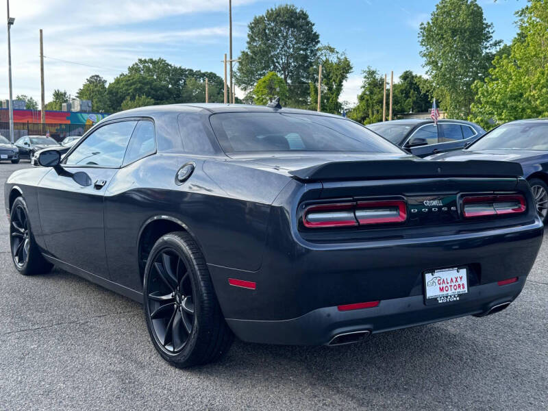 2017 Dodge Challenger SXT