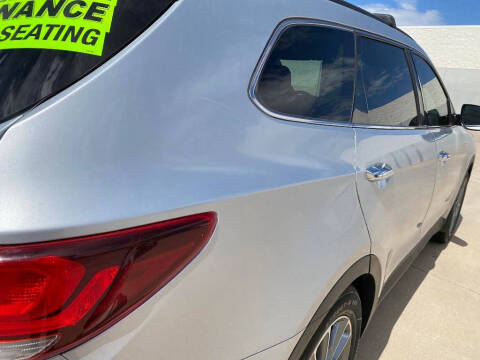 2017 Hyundai Santa Fe SE