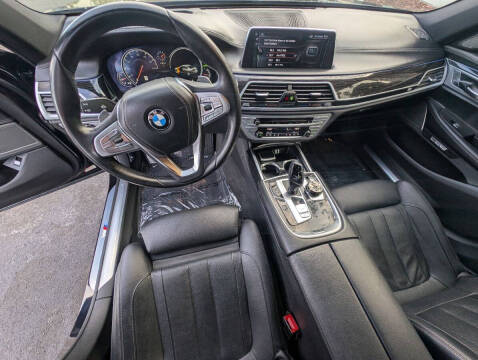 2017 BMW 7 Series 740i