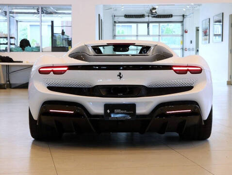 2025 Ferrari 296 GTS