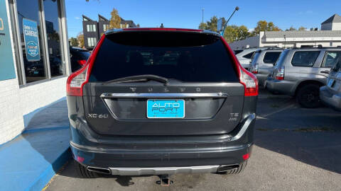 2015 Volvo XC60 T5 Platinum