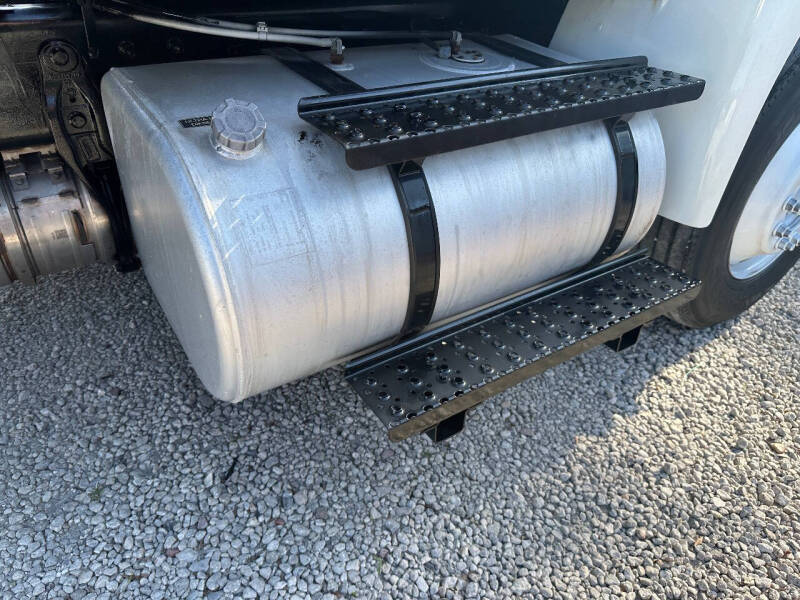 2020 International MV607