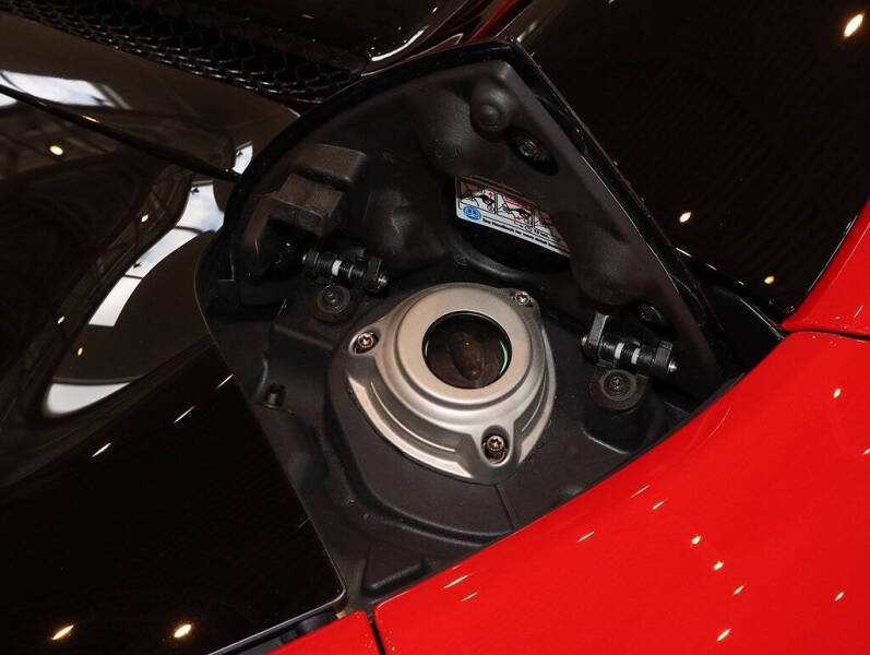 2024 Ferrari 296 GTS