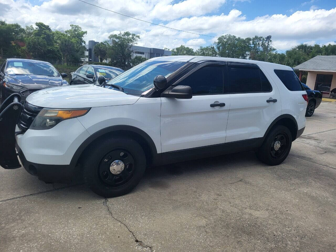 2015 Ford Explorer for sale at FAMILY AUTO BROKERS in Longwood, FL