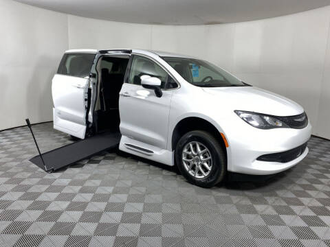 2022 Chrysler Voyager for sale at AMS Vans in Tucker GA