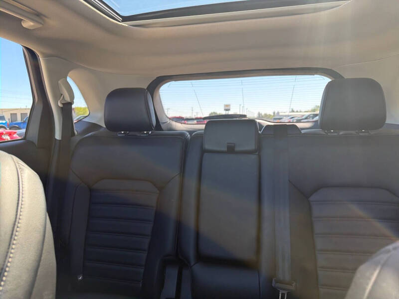 2020 Ford Edge SEL