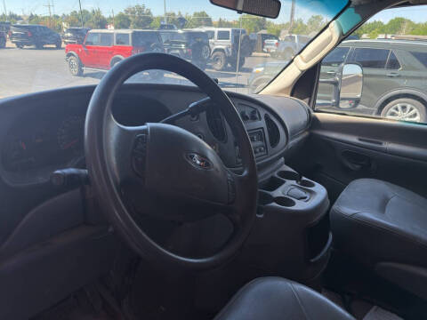 2003 Ford E-Series E-350 SD