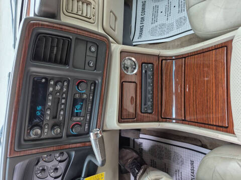 2004 Cadillac Escalade