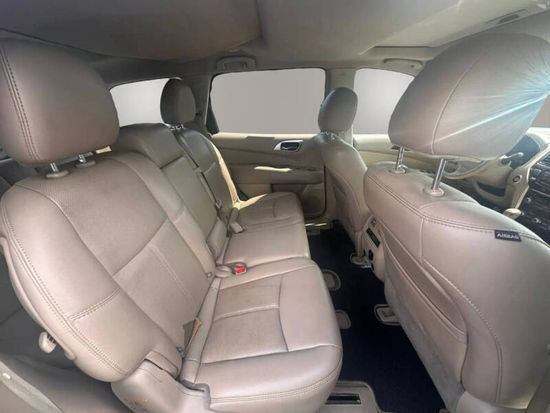 2015 Nissan Pathfinder Platinum