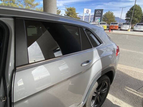 2021 Volkswagen Atlas Cross Sport V6 SE R-Line 4Motion