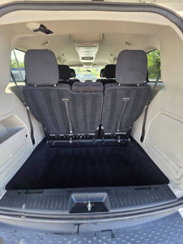 2011 Dodge Grand Caravan Crew