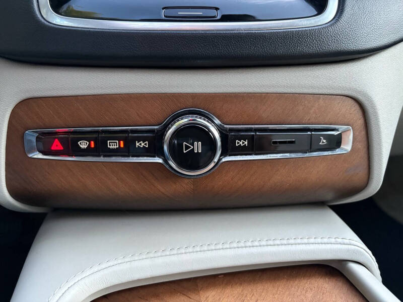 2016 Volvo XC90 T6 Inscription