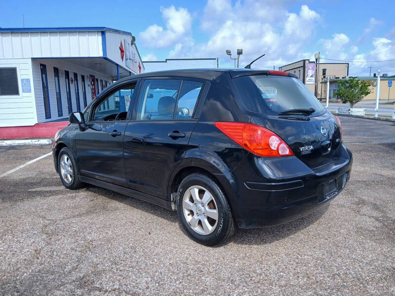 2012 Nissan Versa 1.8 SL