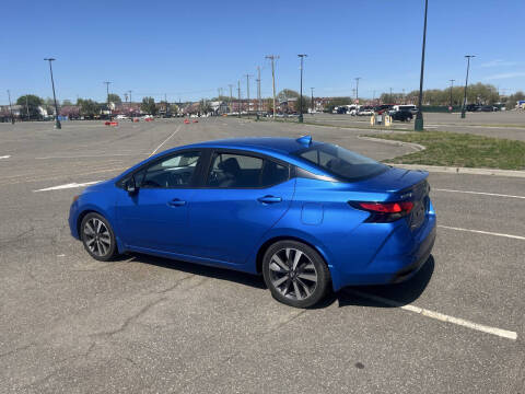 2020 Nissan Versa SR