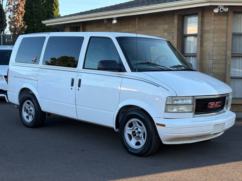 2003 GMC Safari SLT